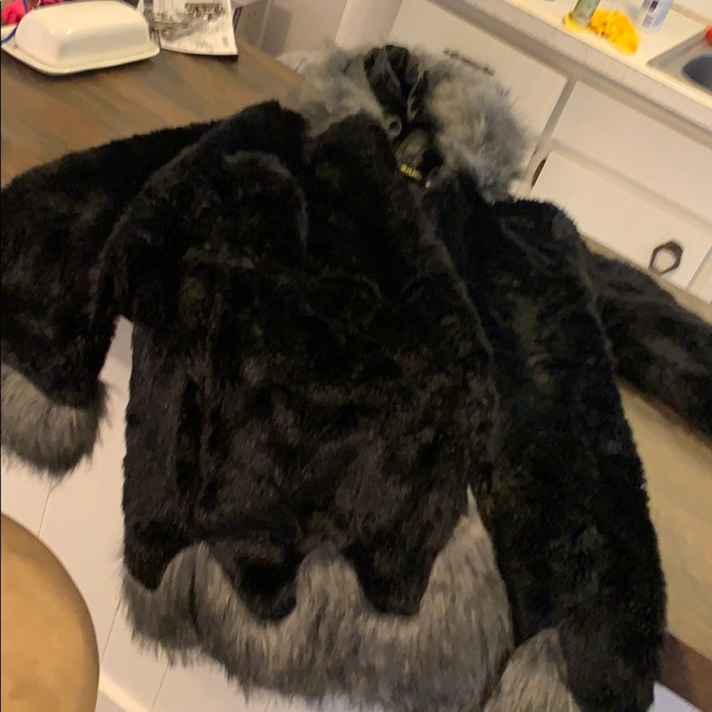 Fur coat - Picture 2 of 3